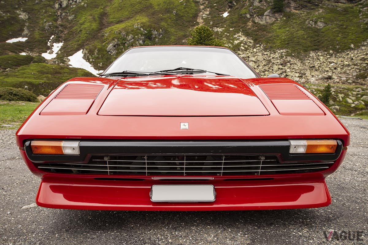 約1700万円で落札されたフェラーリ「308 GTB ヴェトロレズィーナ」（C）2021 Courtesy of RM Sotheby's