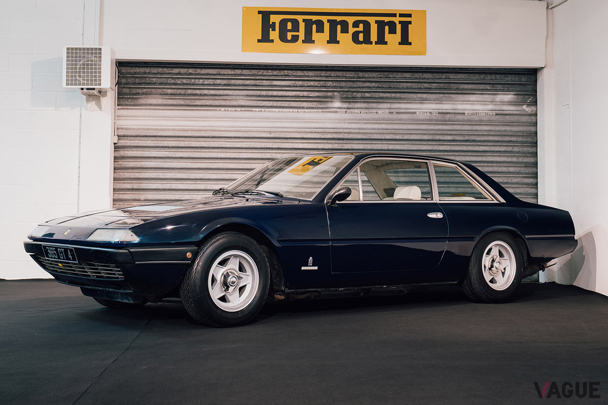 5万5200ユーロ（邦貨換算約730万円）で落札されたフェラーリ「365GT4 2＋2」（C）2021 Courtesy of RM Sotheby's