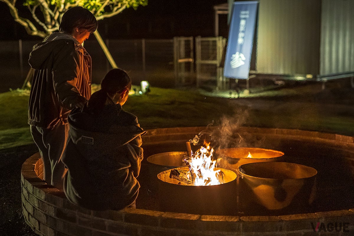敷地内には焚き火スペースも用意