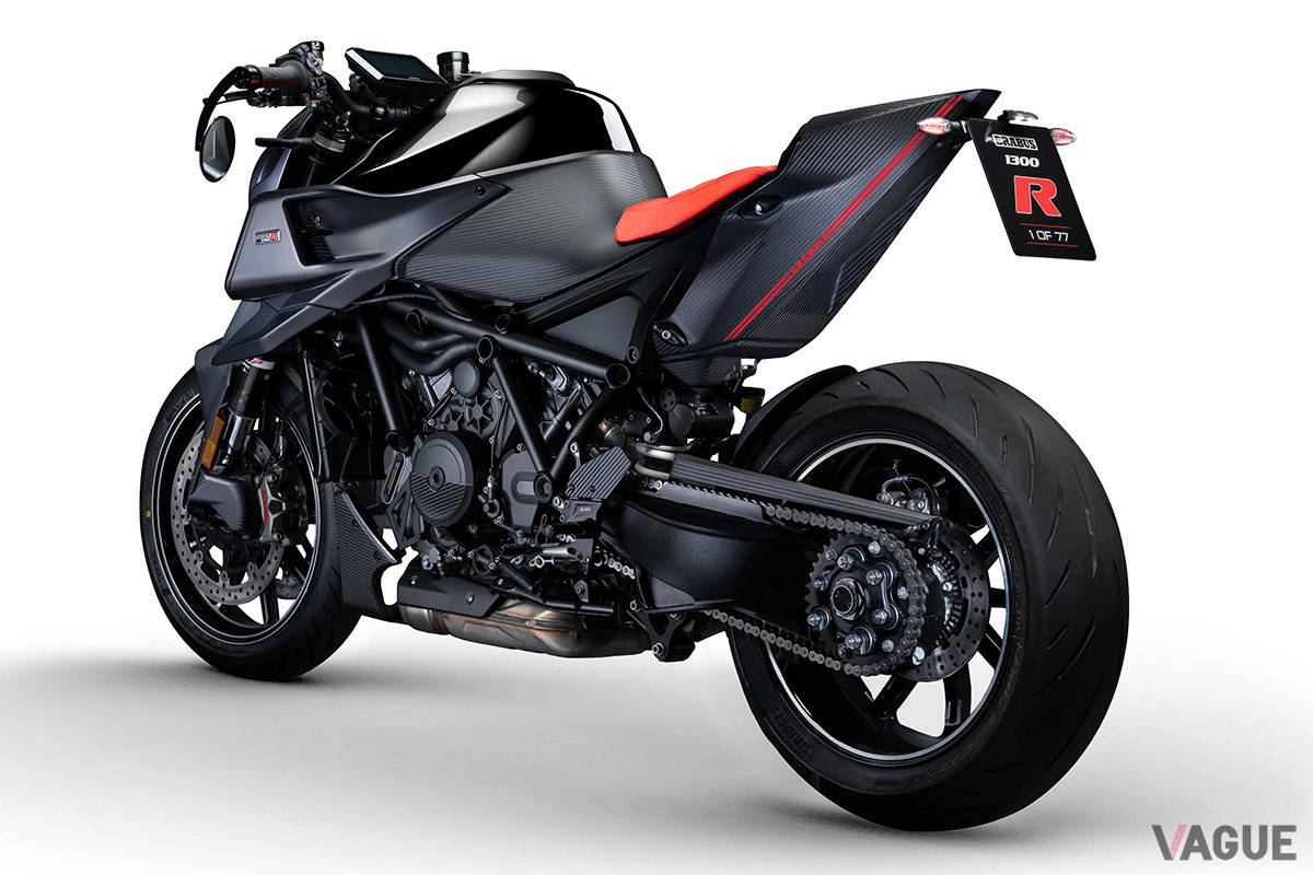 ベースとなるKTM「1290 SUPER DUKE R EVO」とはまったく別物のデザイン
