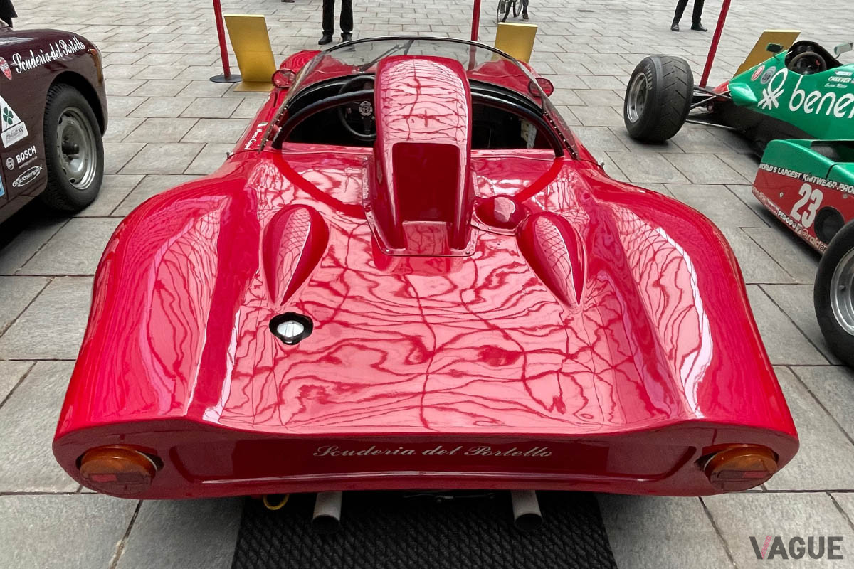 アルファ ロメオ「Tipo 33／2 Fleron」（1967年）の後ろ姿