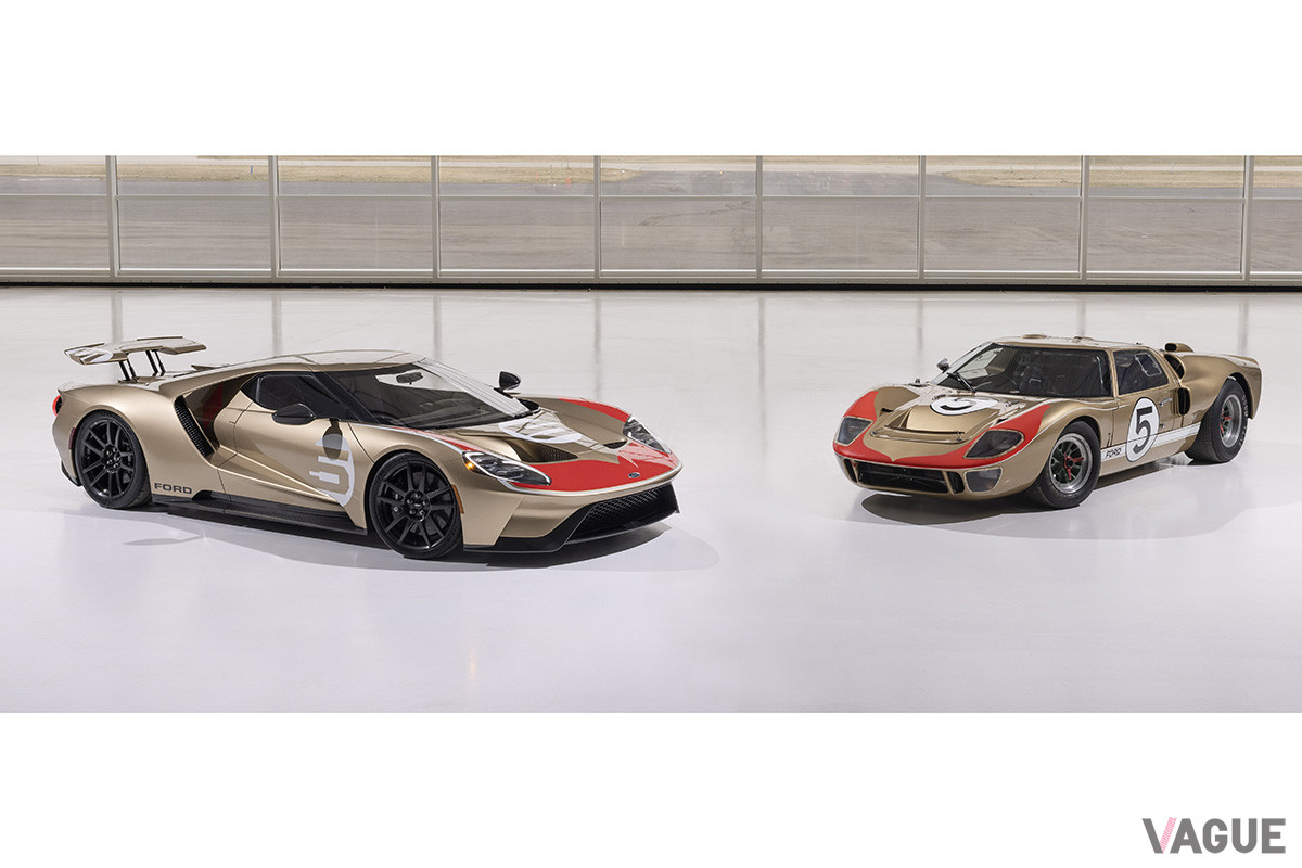 1966年のル・マン24時間レースで表彰台に上がったシャシナンバー「P／1016」（右）と、それをオマージュしたヘリテージエディション（左）