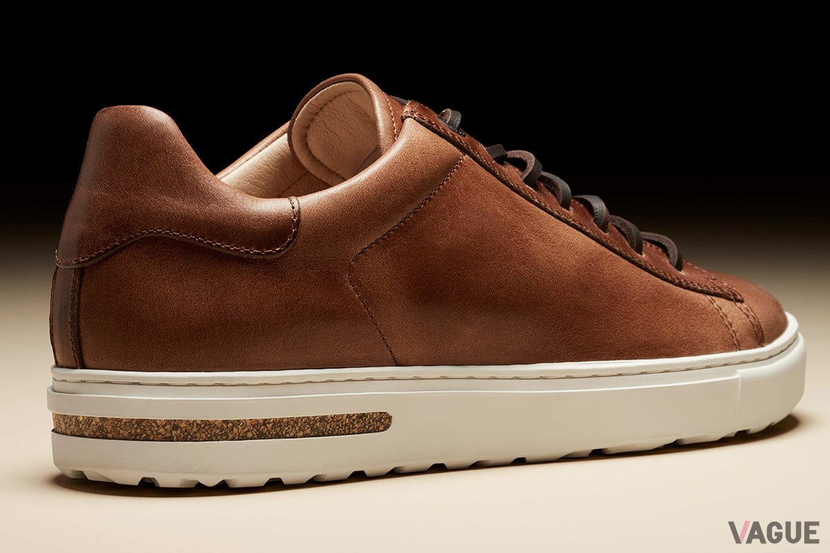 特別仕様の「BEND」は、アッパーにホーウィン社の“クロムエクセル オリジナル”を使用。重厚感とツヤを備えたスムースレザーで、耐久性も高くエイジングも楽しめる