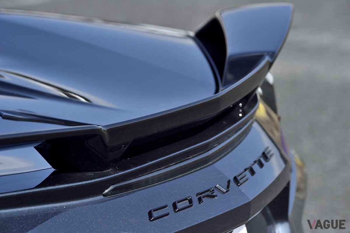 随所にエッジの効いたデザインを見ることができる