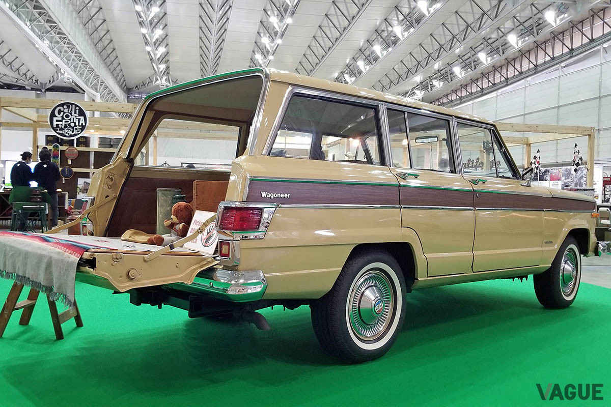 展示されていた「ワゴニア」は、1970年代のAMC時代の1台