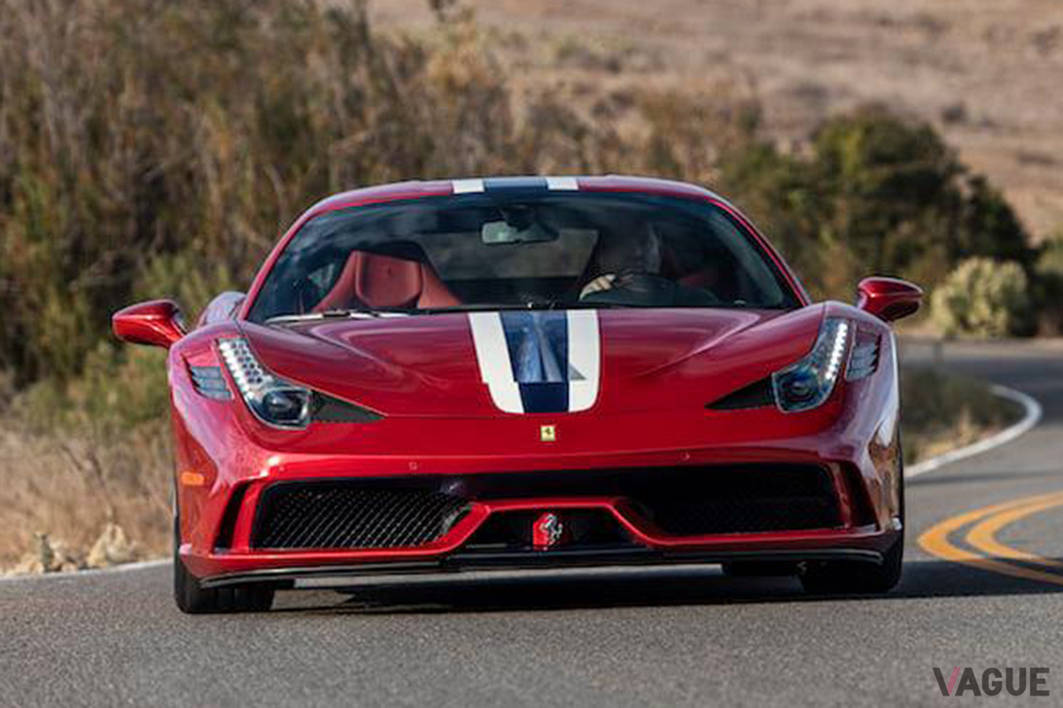 アドアーマーによる、フェラーリ「458スペチアーレ」の防弾仕様。B4規格防弾で、最高速度320km／h以上を誇るという（C）Facebook（AddArmor）