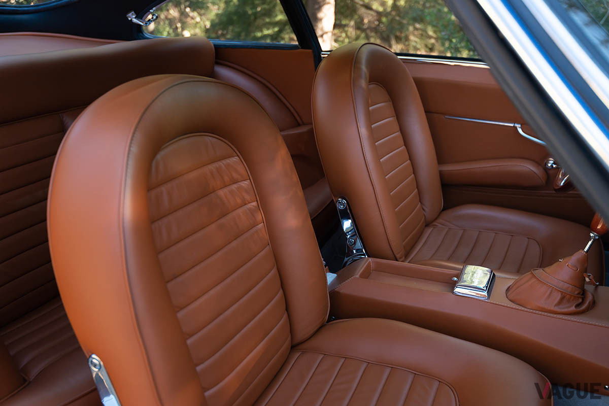 44万5000ドル（邦貨換算約5110万円）で落札されたランボルギーニ「400GT 2+2」（C）2021 Courtesy of RM Sotheby's