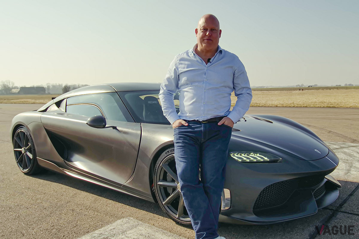 クリスティアン・フォン・ケーニグセグ氏とケーニグセグ「ジェメーラ」（C）YouTube（Koenigsegg）
