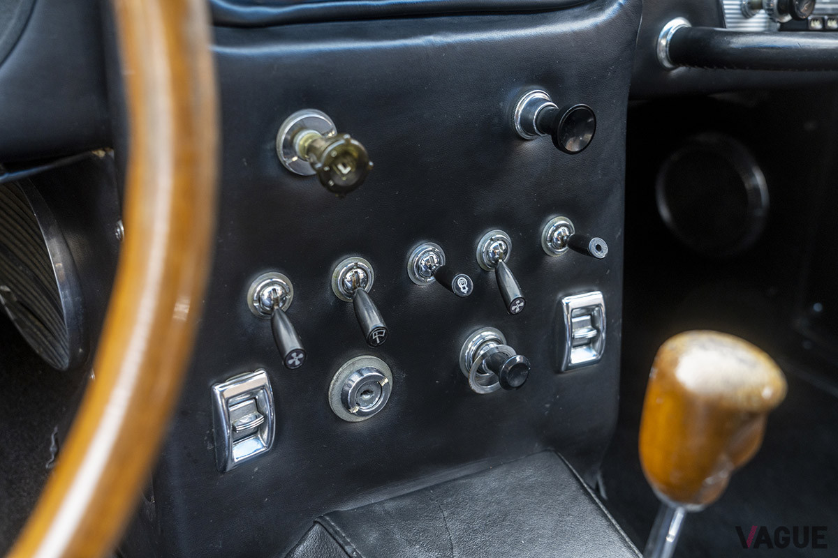 28万6250ユーロ（邦貨換算約3900万円）で落札されたランボルギーニ「400GT 2＋2」（C）2021 Courtesy of RM Auctions