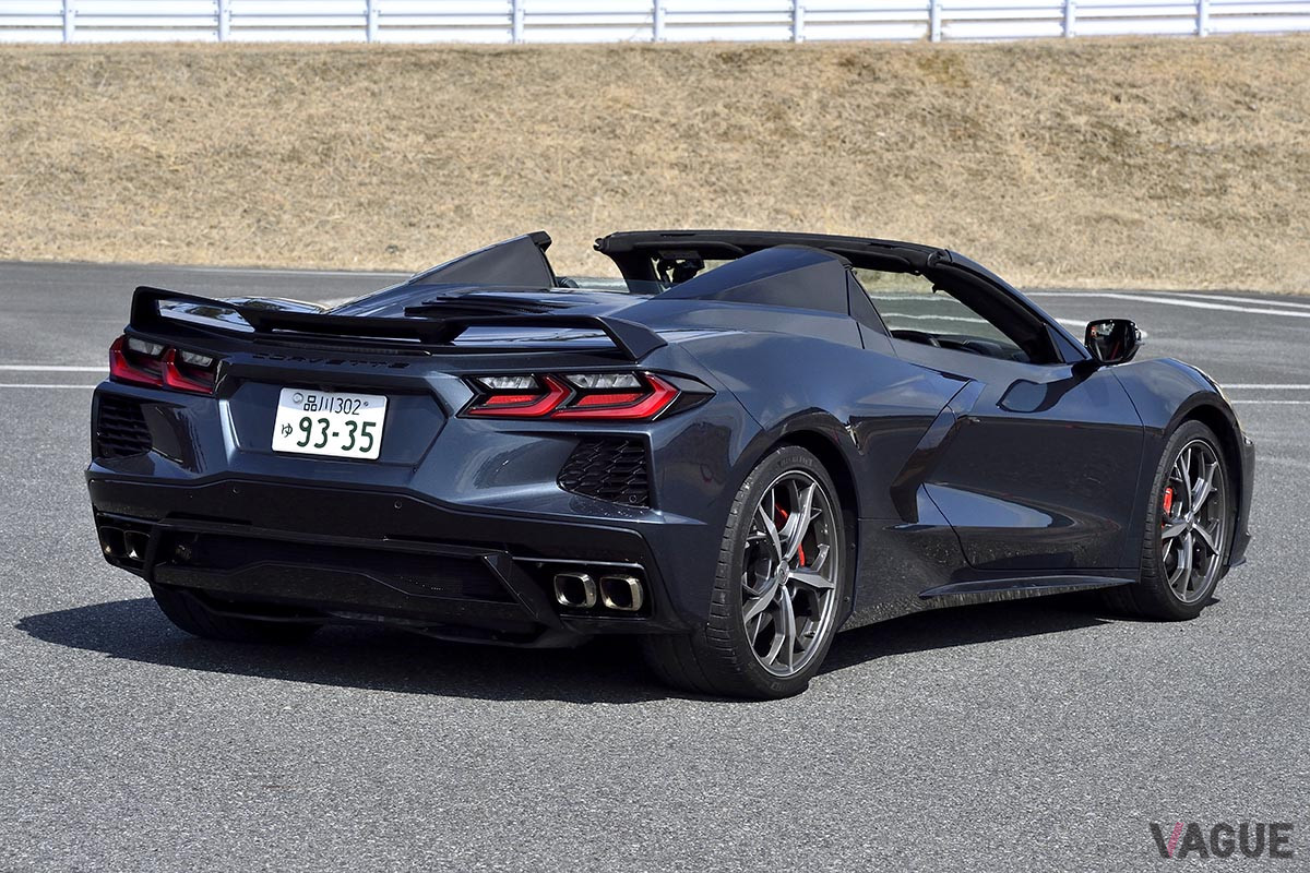 「コルベット・コンバーチブル」の車両価格（消費税込）は、1650万円