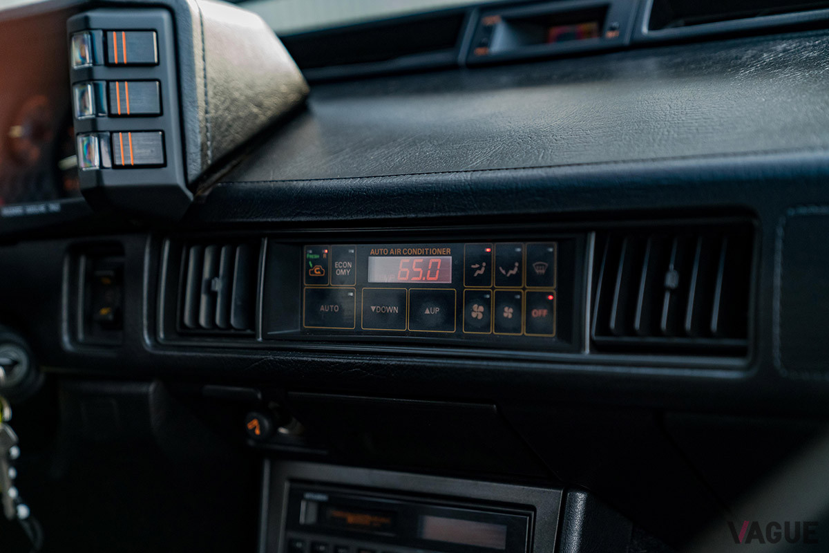 2万5850ドル（邦貨換算約330万円）で落札された1988年式クライスラー「コンクエストTSi」（C）2022 Courtesy of RM Sotheby's