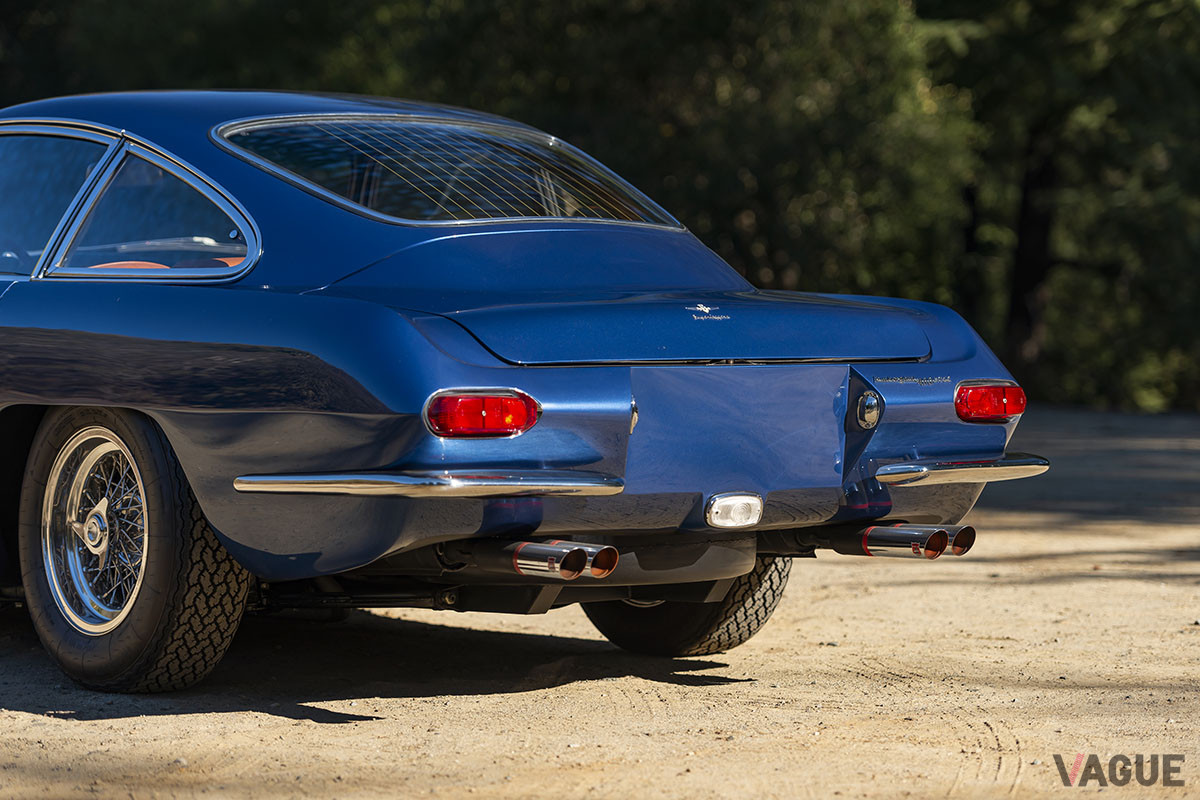 44万5000ドル（邦貨換算約5110万円）で落札されたランボルギーニ「400GT 2+2」（C）2021 Courtesy of RM Sotheby's