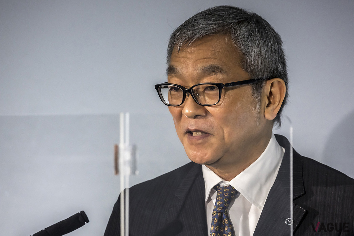 パワートレインと統合制御システムの開発を担当する執行役員の中井英二さん