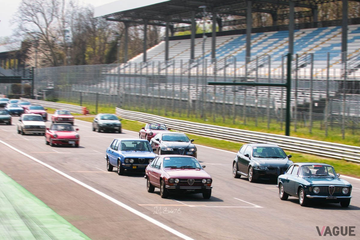 モンツァ・サーキットにてのパレードラン（C）Scuderia del Portello