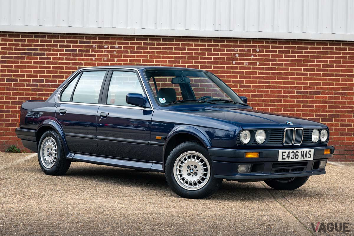 約120万円で落札された1988 BMW「325iX」（C）2021 Courtesy of RM Sotheby's