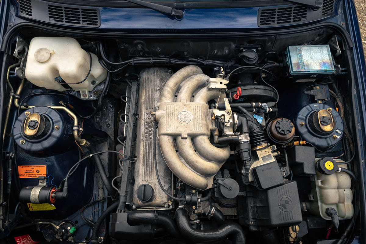 約120万円で落札された1988 BMW「325iX」（C）2021 Courtesy of RM Sotheby's