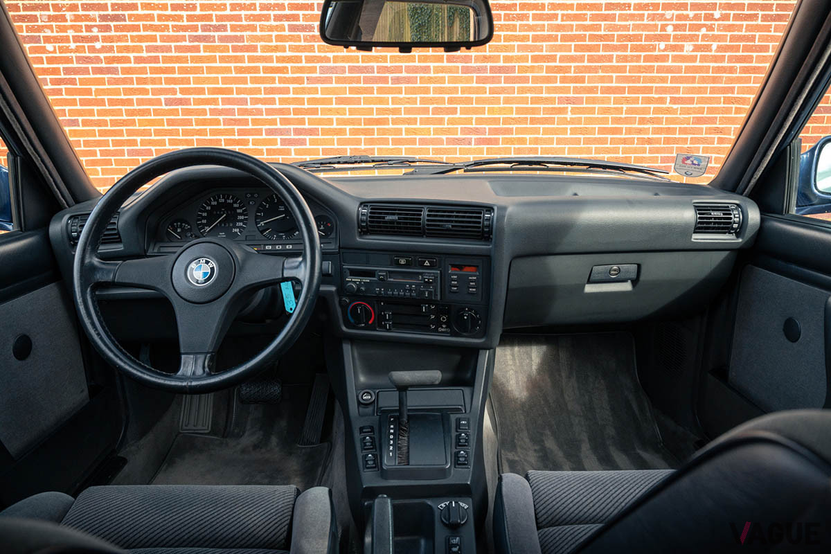 約120万円で落札された1988 BMW「325iX」（C）2021 Courtesy of RM Sotheby's