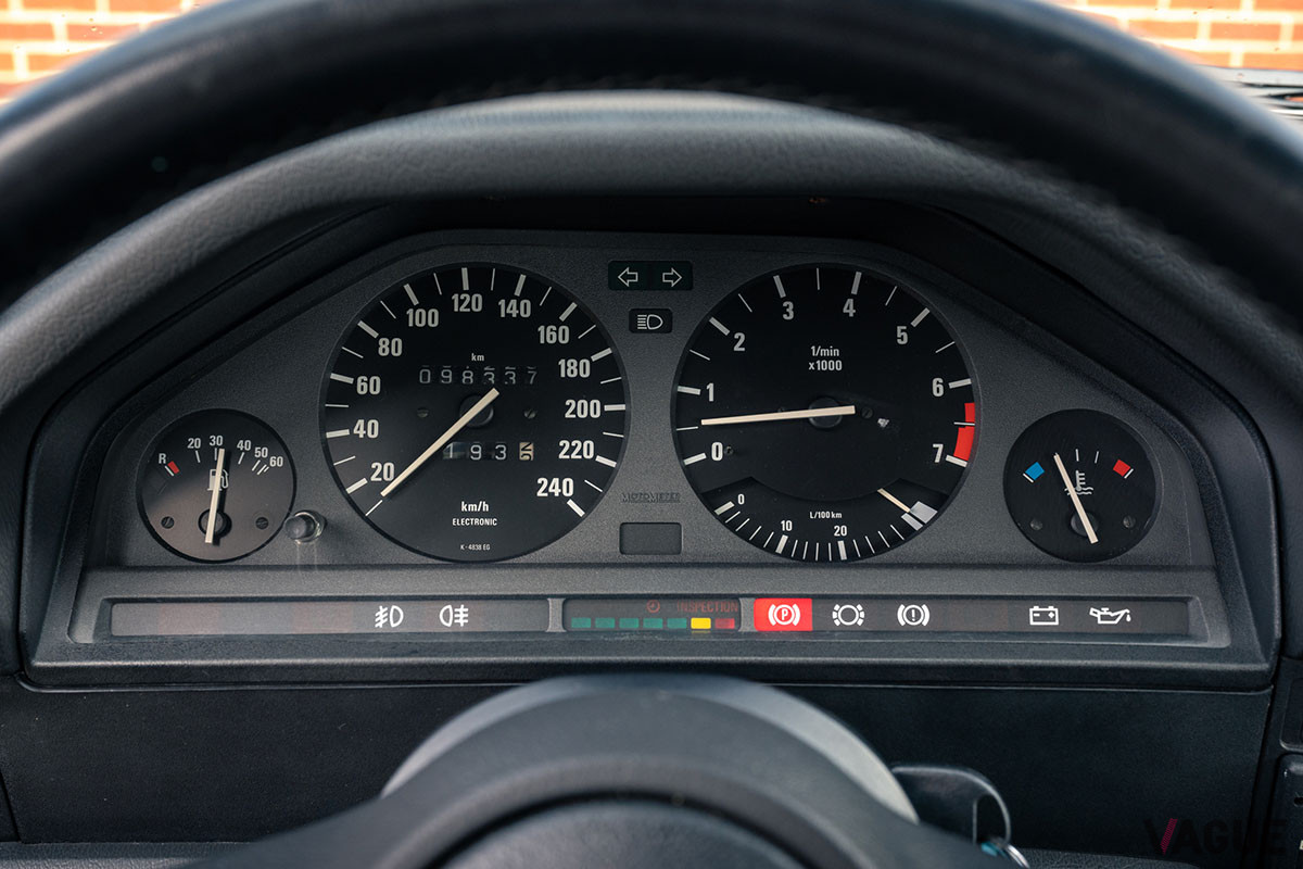約120万円で落札された1988 BMW「325iX」（C）2021 Courtesy of RM Sotheby's