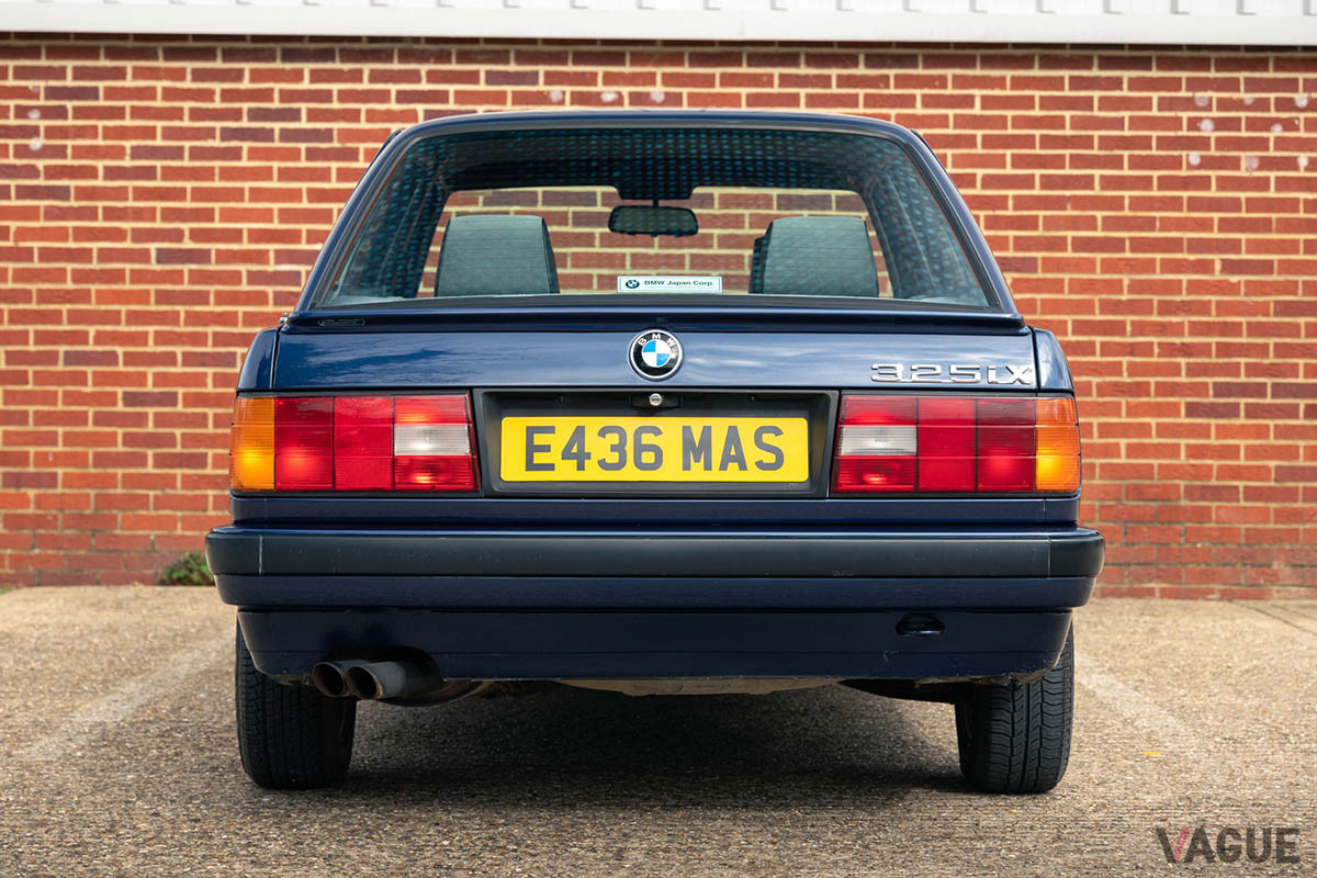 約120万円で落札された1988 BMW「325iX」（C）2021 Courtesy of RM Sotheby's