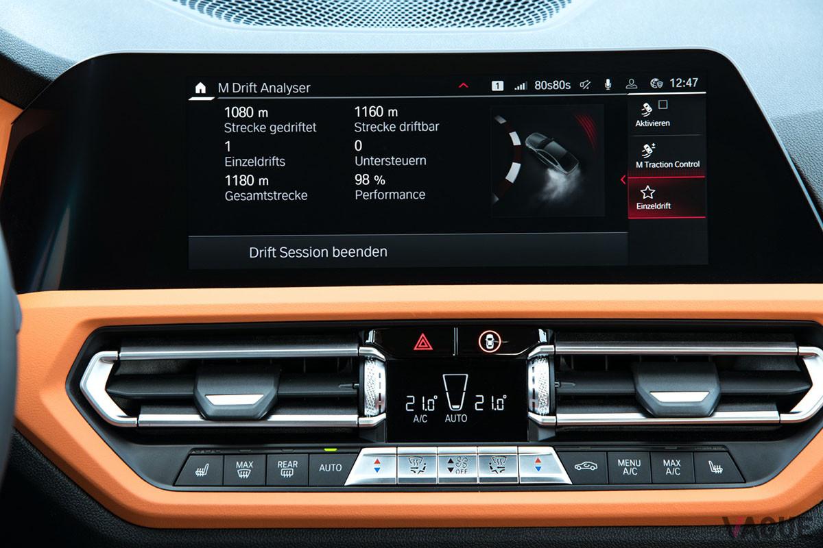 車両側の「Mドリフトアナライザー」で、自分のドリフトテクニックをチェックすることが可能だ