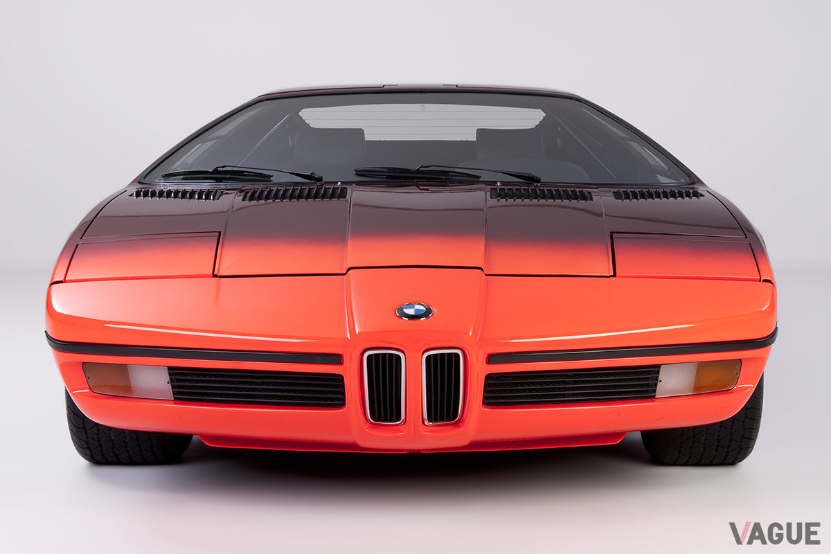 「BMWターボ」のフロントのデザインは、その後の「M1」へと受け継がれる