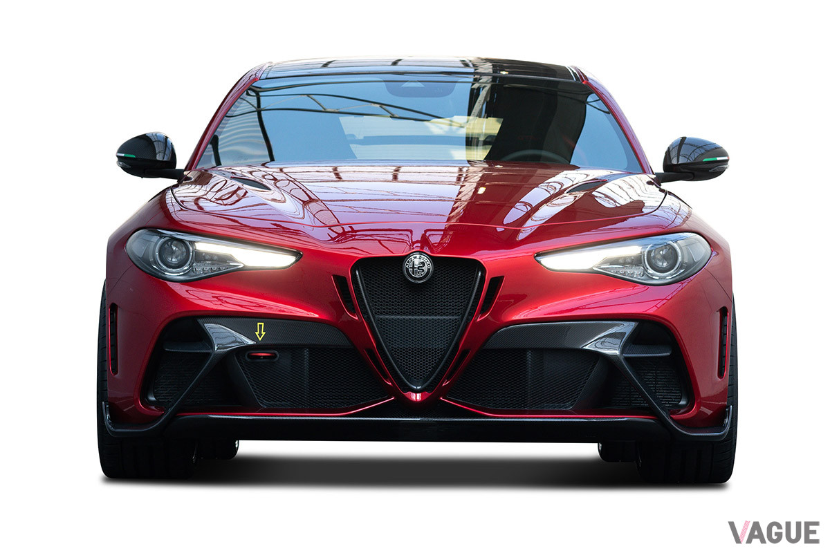 高速走行時の車体の安定性を高めるためのワイドトレッド化に伴い、フロントおよびリアのトレッド幅が50mm拡幅された