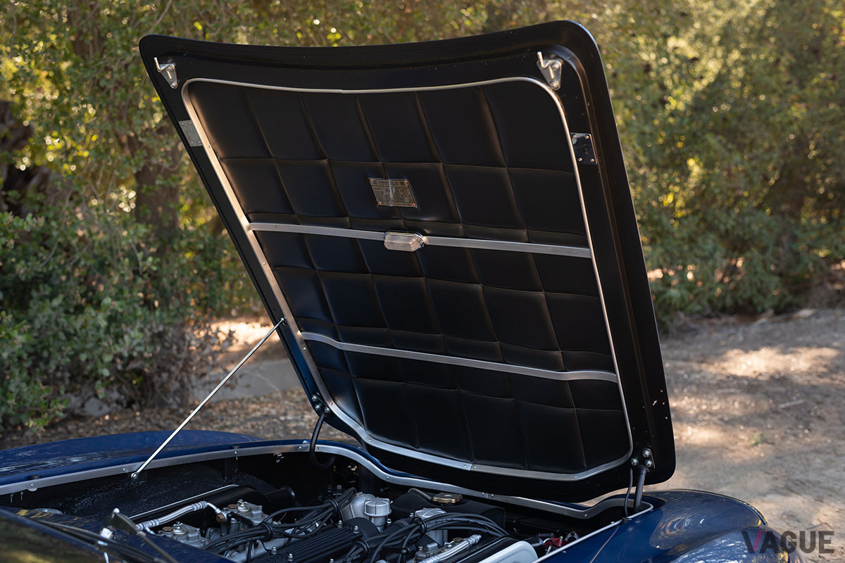 44万5000ドル（邦貨換算約5110万円）で落札されたランボルギーニ「400GT 2+2」（C）2021 Courtesy of RM Sotheby's