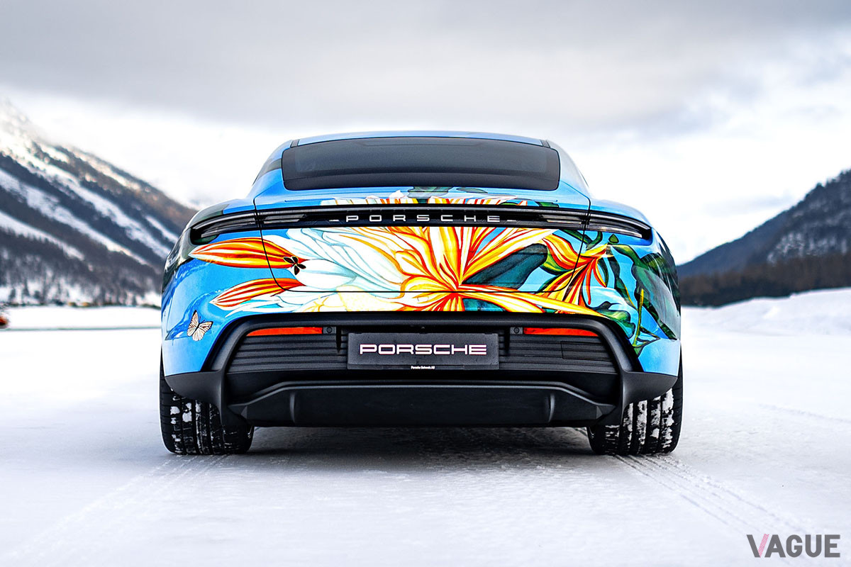 約2180万円で落札されたリチャード・フィリップスによるポルシェ「タイカン4S」アートカー（C）2021 Courtesy of RM Sotheby's
