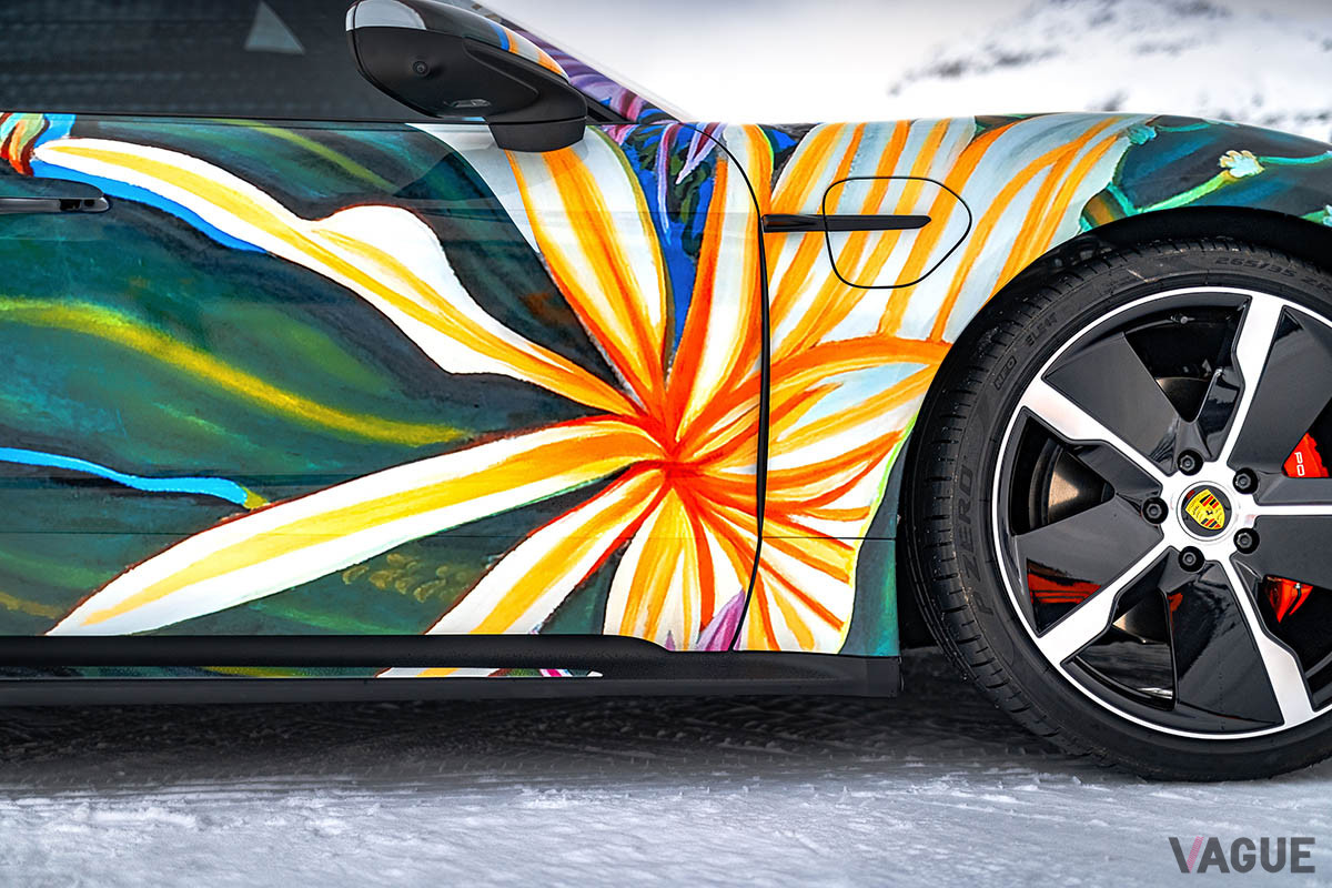 約2180万円で落札されたリチャード・フィリップスによるポルシェ「タイカン4S」アートカー（C）2021 Courtesy of RM Sotheby's