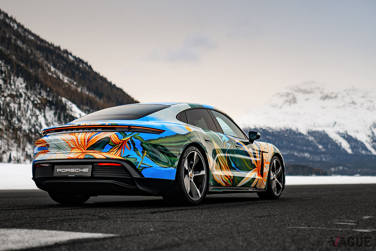 約2180万円で落札されたリチャード・フィリップスによるポルシェ「タイカン4S」アートカー（C）2021 Courtesy of RM Sotheby's