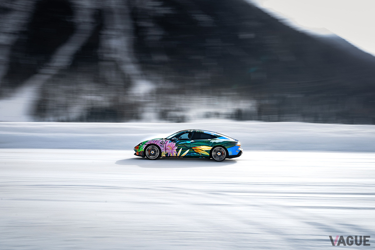 約2180万円で落札されたリチャード・フィリップスによるポルシェ「タイカン4S」アートカー（C）2021 Courtesy of RM Sotheby's