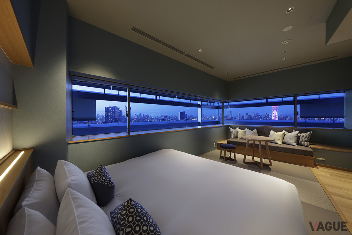 通天閣や大阪の街を一望できる客室「コーナーツインルーム」など、旅のニーズにあわせて選べる多彩な客室が用意される