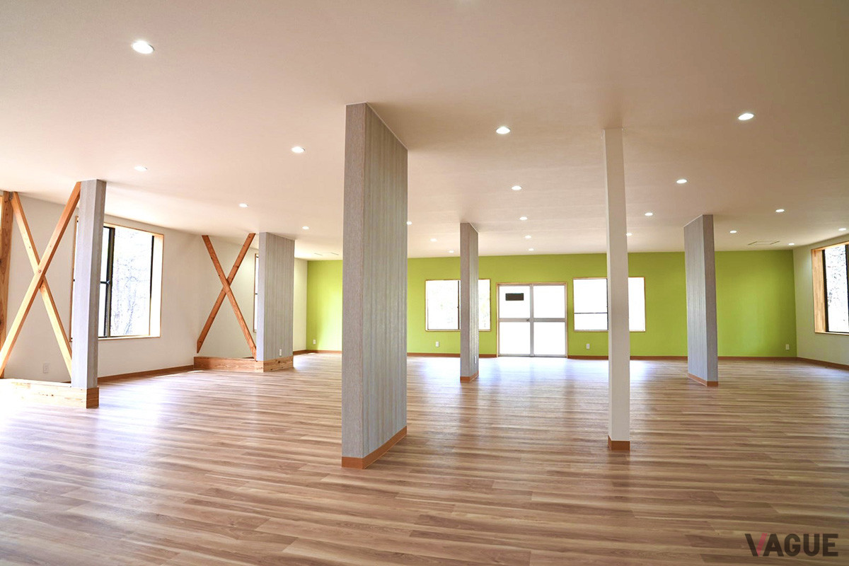 「OUTDOOR BASE」には、温水つきの水道と温水洗浄便座つきのトイレを導入。建物内ではアウトドアイベントやプラネタリウムなどのアクティビティなども楽しめる