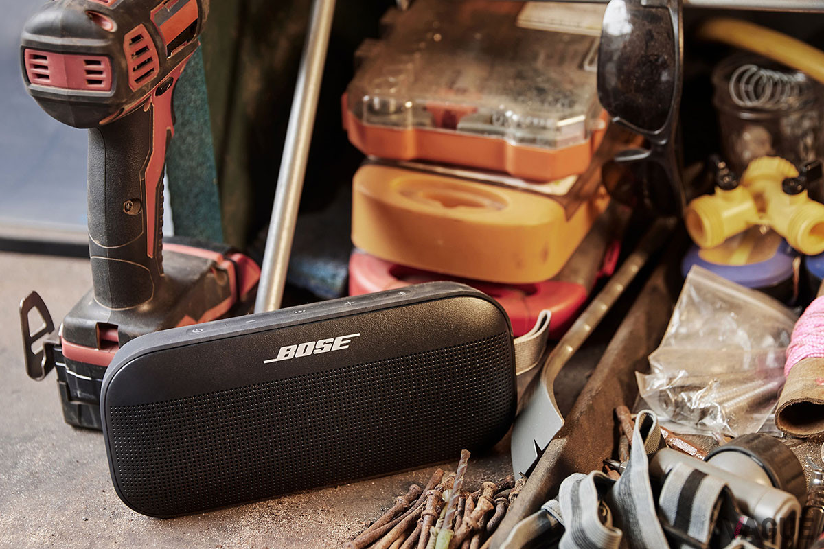本体は防塵性にも優れるため、ビーチで砂が入ってしまっても安心。また、多くのホコリが飛び交うDIYなどのシーンでも気兼ねなく使える