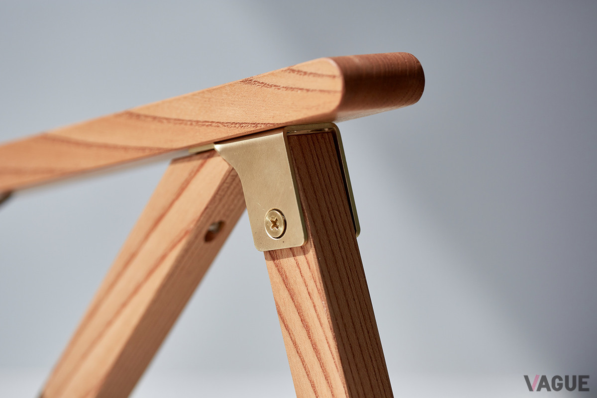 専用に設計された真ちゅうの金具を使用