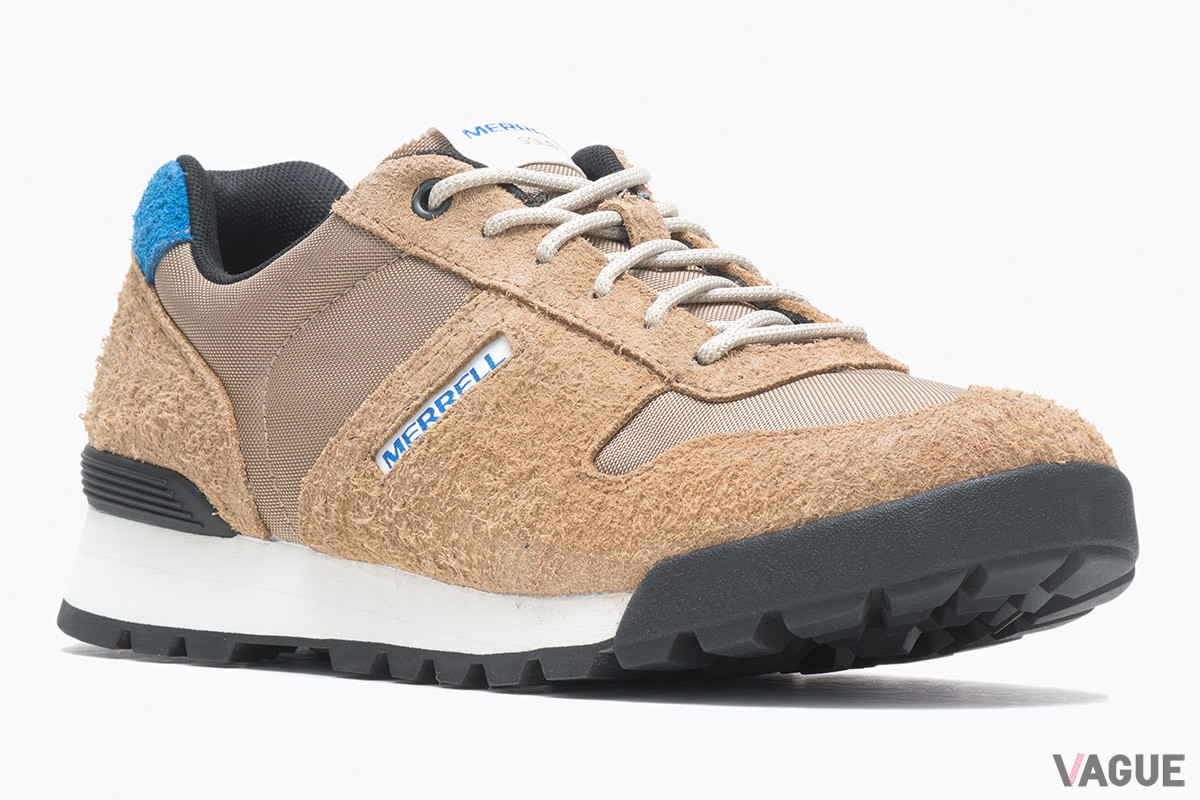 「SOLO LUXE 2 1TRL」のカラーラインナップは3色。写真はCAMEL／BLUE