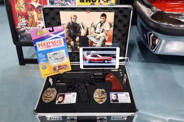 懐かしの大人気tvドラマ 刑事スタスキー ハッチ の映画版劇中車フォード グラン トリノ が日本にある理由とは Vague ヴァーグ