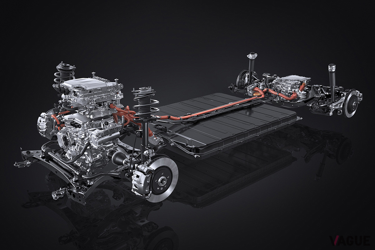 モーター出力はフロント150kW、リア80kWのトータル230kW。運転状況や路面の状態に応じて前後の駆動力をコントロールする4WDシステム“DIRECT4”を採用する