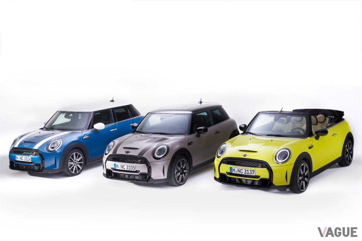 左から改良新型「MINI5ドア」「MINI3ドア」「MINIコンバーチブル」