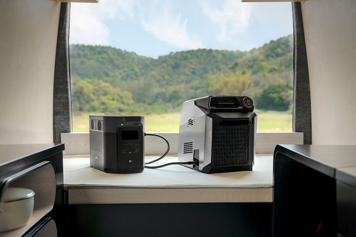「EcoFlow Wave」ポータブルクーラー＋DELTA Pro「セット内容：Wave ポータブルクーラー、DELTA Pro、DC接続ケーブル(XT150)、スマート発電機アダプター]（56万8700円）。「EcoFlow Wave」ポータブルクーラー＋DELTA Max[セット内容：Wave ポータブルクーラー、DELTA Max 2000、DC接続ケーブル（XT150）」（41万1400円）
