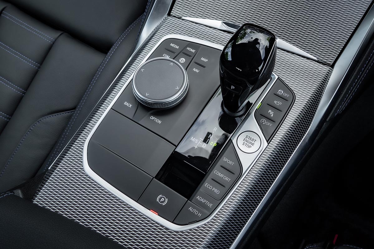 M240i xDriveクーペのインテリア