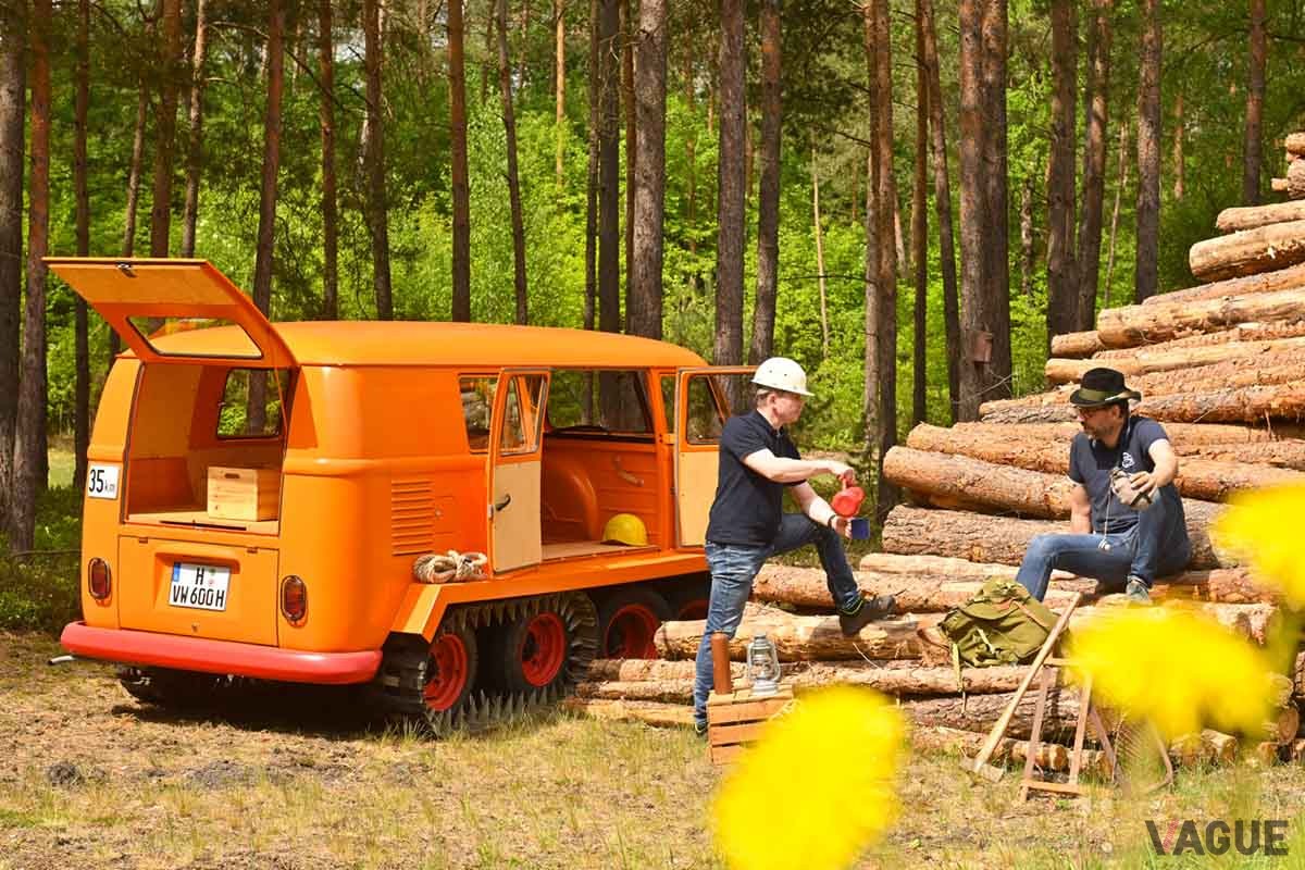 VWタイプIIベースの8輪車「ハーフトラック・フォックス」