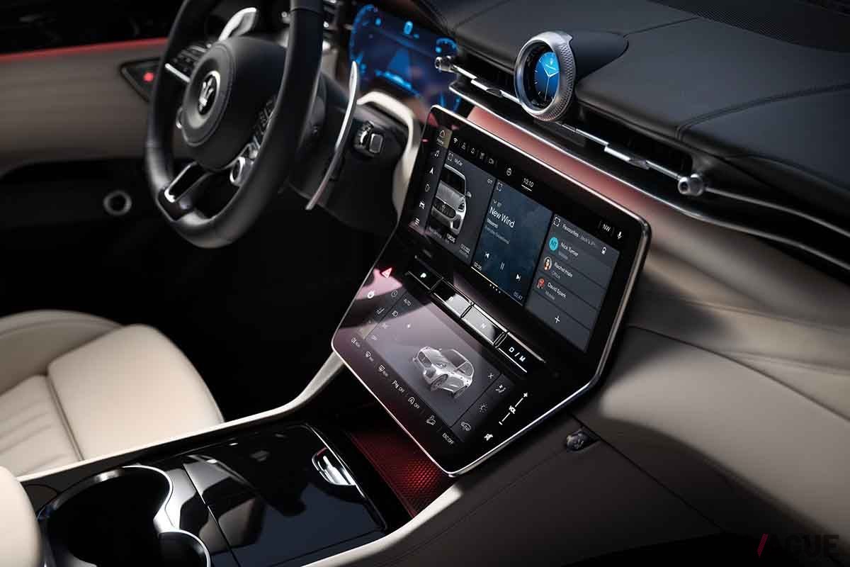 マセラティ新型「グレカーレ」のインテリア