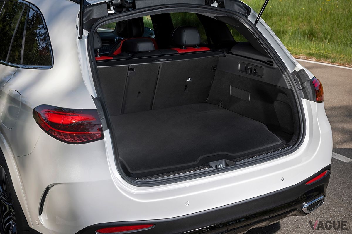 メルセデス・ベンツ新型「GLC」の荷室