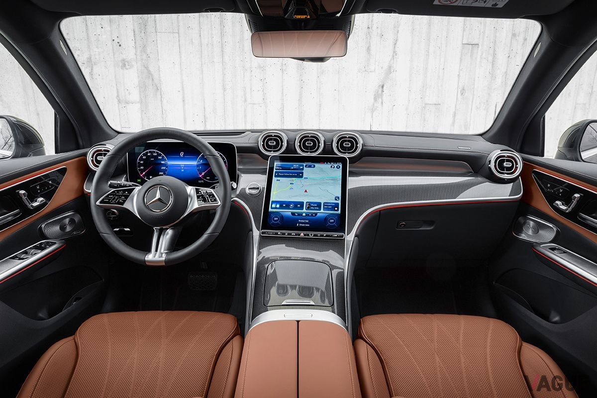 メルセデス・ベンツ新型「GLC」のインパネ