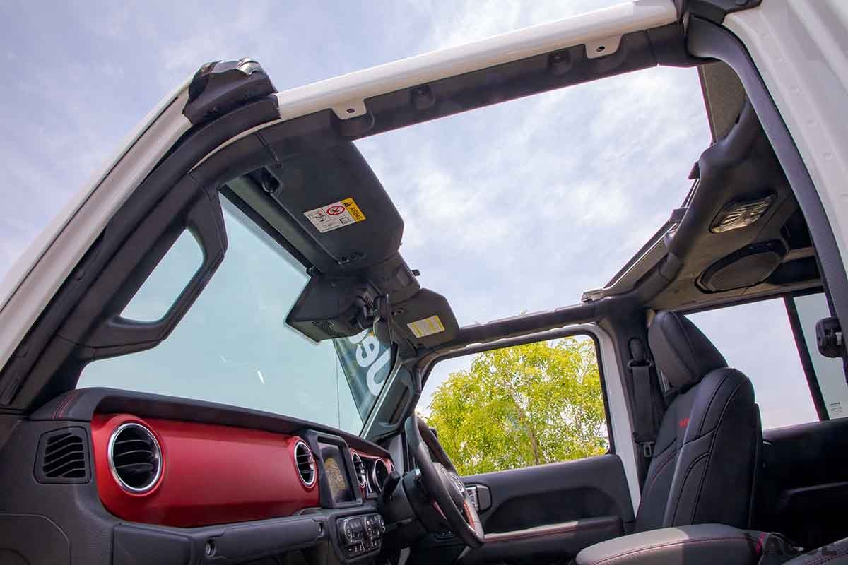 ジープ新型「グラディエーター」のインテリア