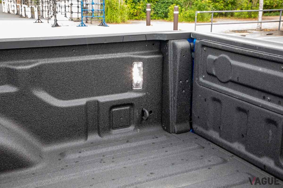 ジープ新型「グラディエーター」の荷室