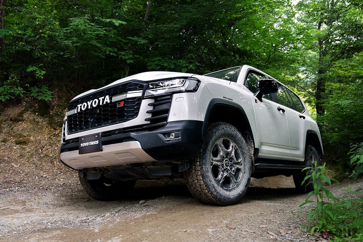 トヨタ新型「ランドクルーザー GRスポーツ」に装着したトーヨータイヤ「オープンカントリーA／T III」