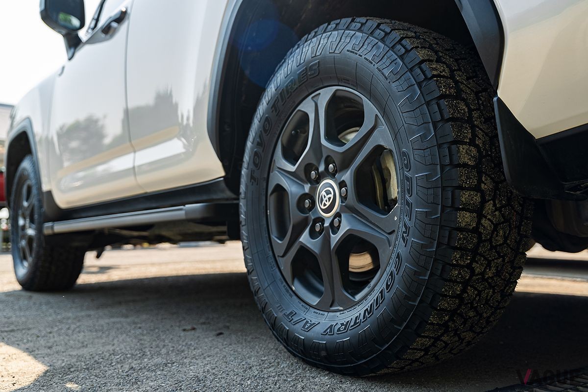 トヨタ新型「ランドクルーザー GRスポーツ」に装着したトーヨータイヤ「オープンカントリーA／T III」