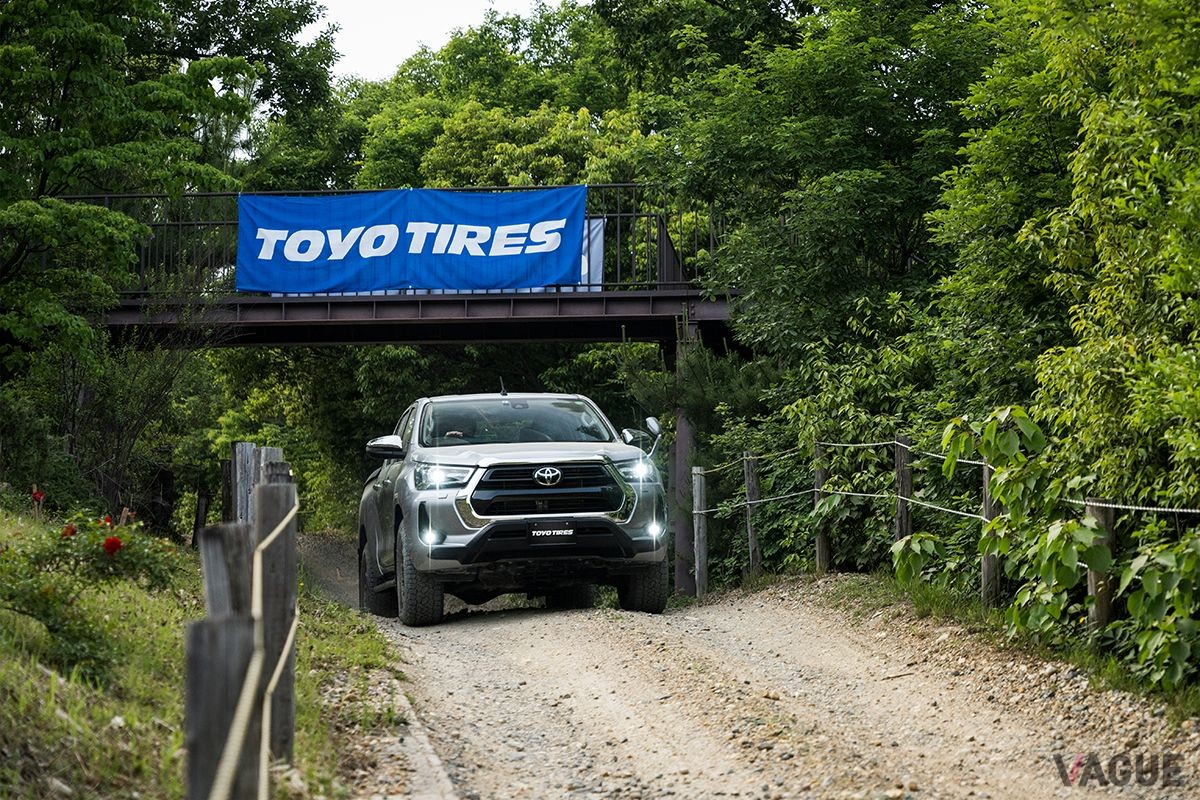 トヨタ「ハイラックス」に装着したトーヨータイヤ「オープンカントリーA／T III」